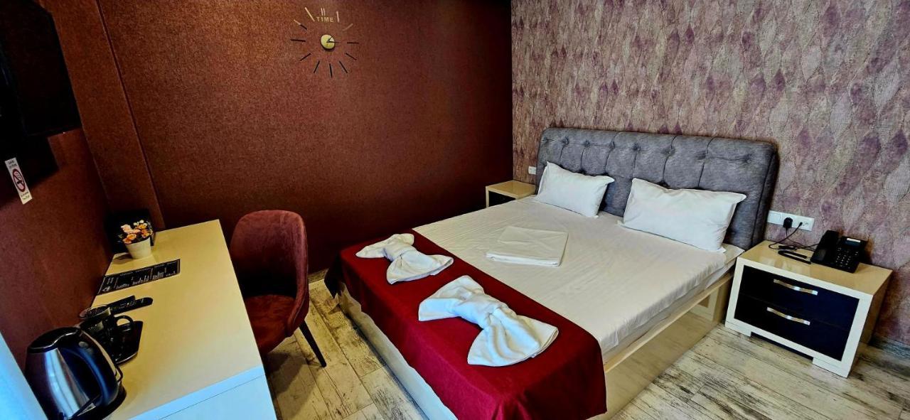 Sierra Hotel Тбилиси Екстериор снимка