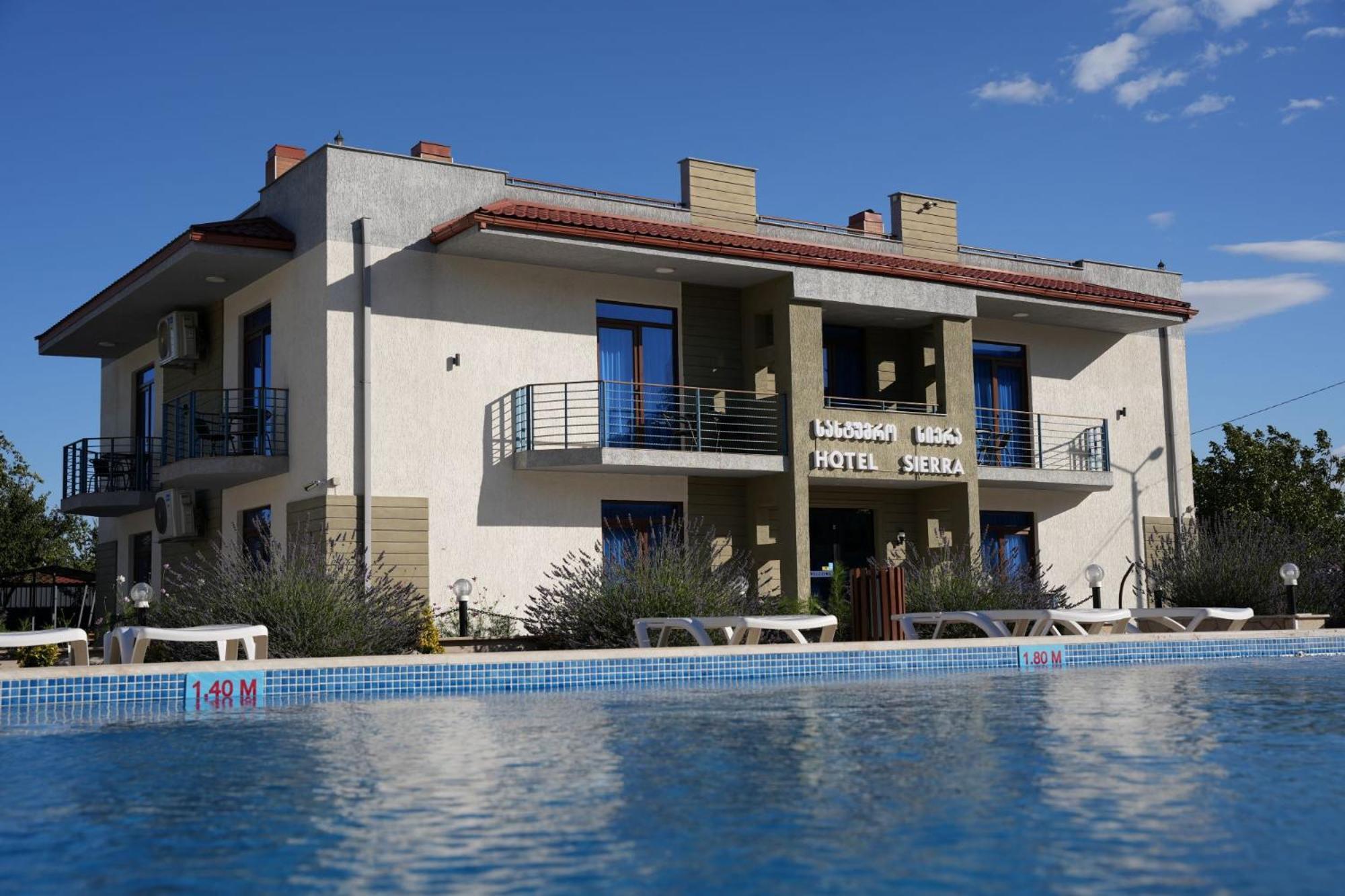 Sierra Hotel Тбилиси Екстериор снимка