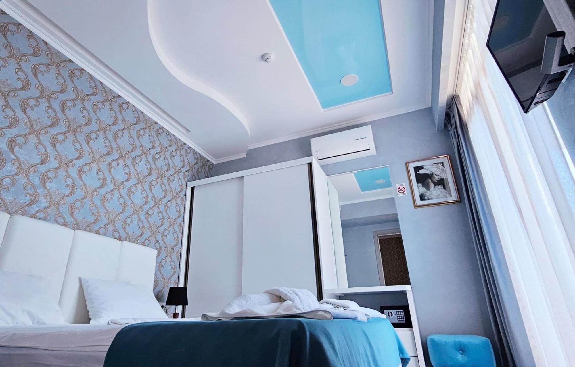 Sierra Hotel Тбилиси Екстериор снимка