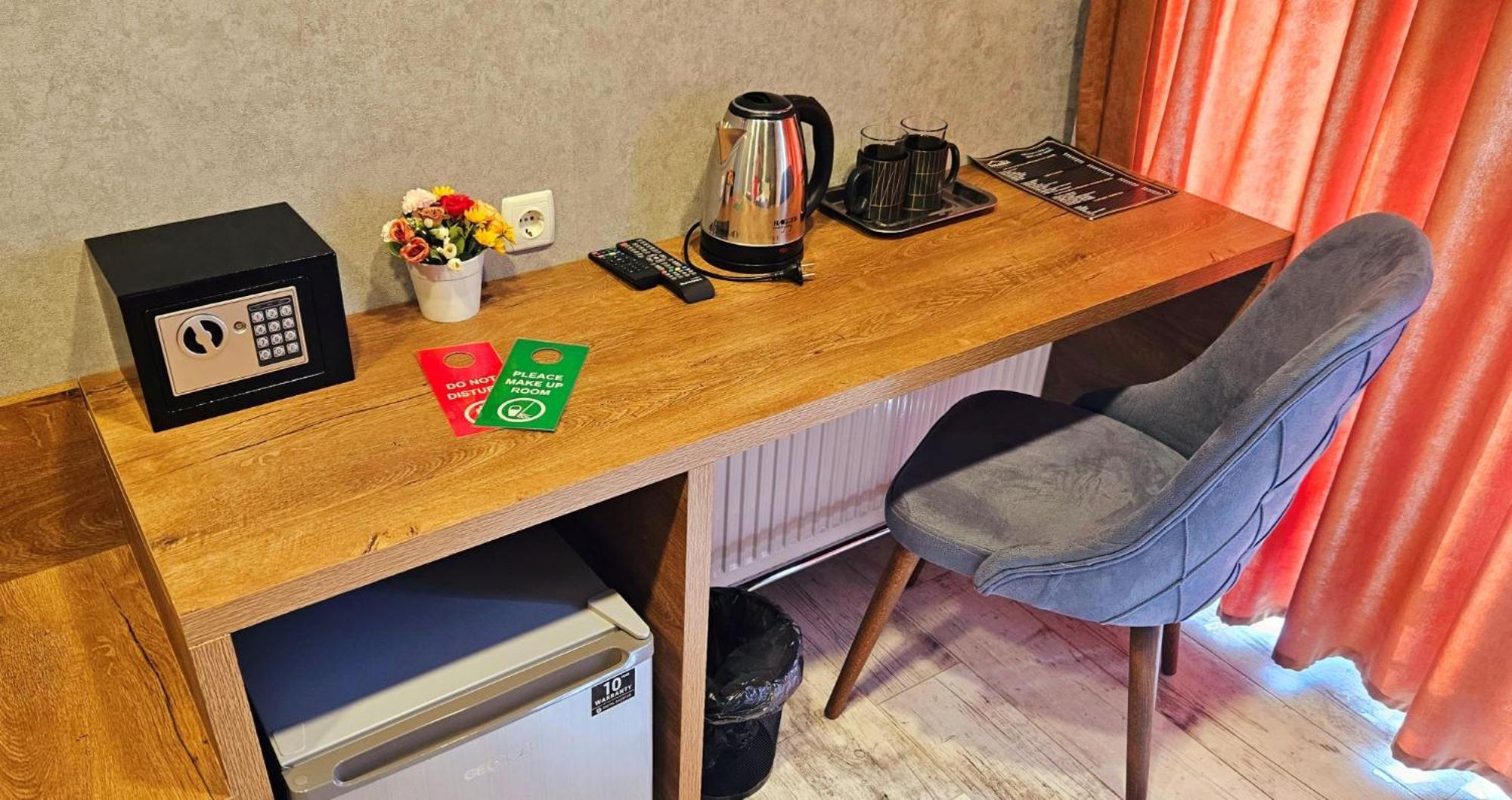 Sierra Hotel Тбилиси Екстериор снимка