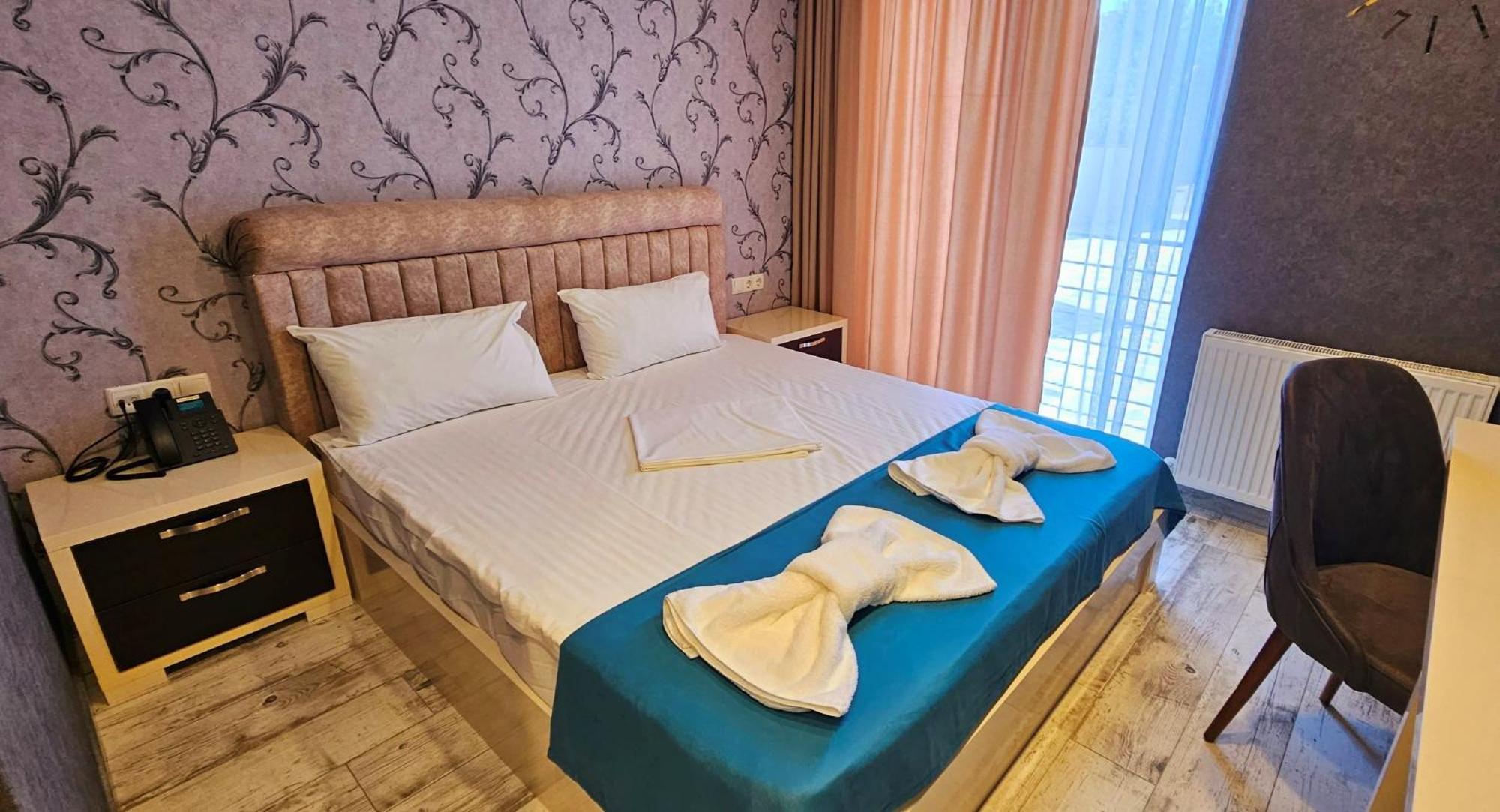 Sierra Hotel Тбилиси Екстериор снимка