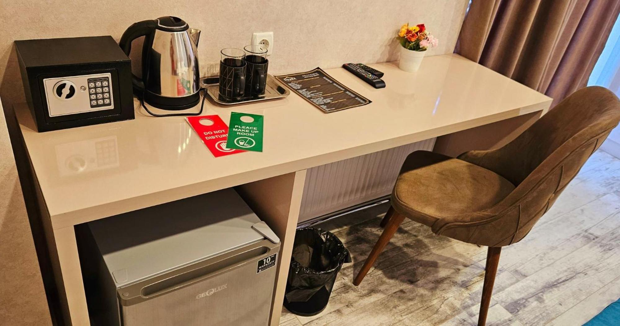 Sierra Hotel Тбилиси Екстериор снимка